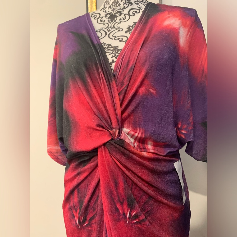 Bold Elements Front Twist Floral Dress - Picture 2 of 7